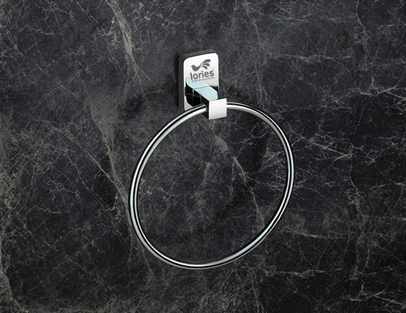 Square Base Round Ring